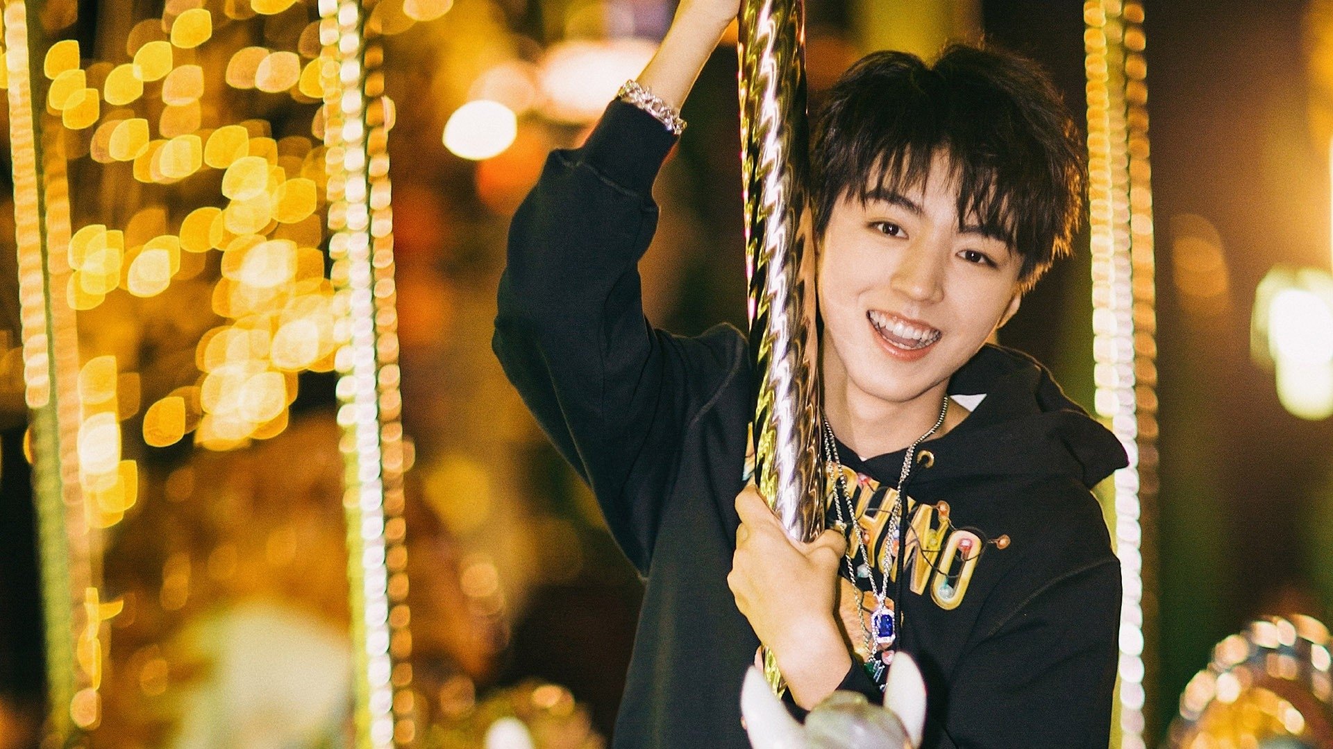 江苏男篮主场氛围火热球迷支持度居高不下，江苏男篮主场在哪